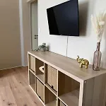 1 - Zweizimmerwohnung Mit Kueche Und Bad