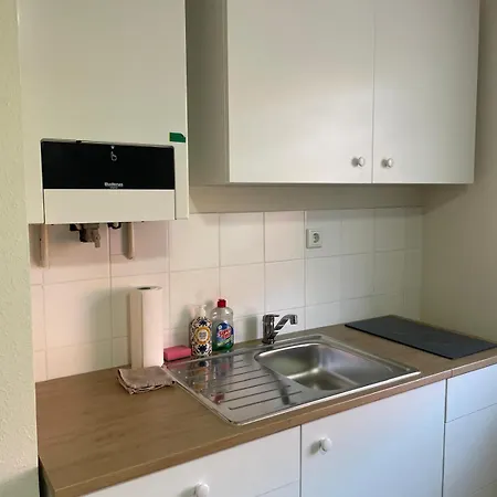 1 - Zweizimmerwohnung Mit Kueche Und Bad Apartment *