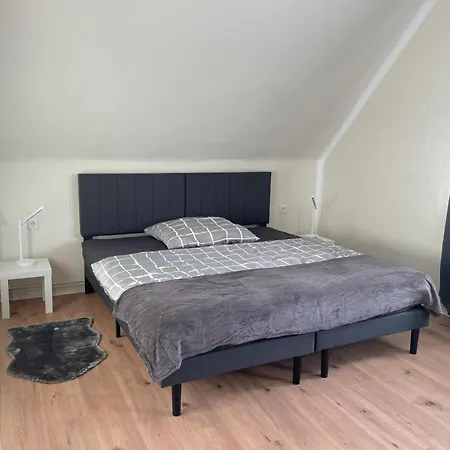 Apartment 1 - Zweizimmerwohnung Mit Kueche Und Bad *