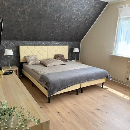 Διαμέρισμα 1 - Zweizimmerwohnung Mit Kueche Und Bad
